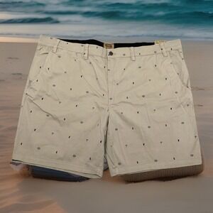 Foundry Shorts Men's 56 Comfort Stretch Flat Front Beige All Over Print Casual